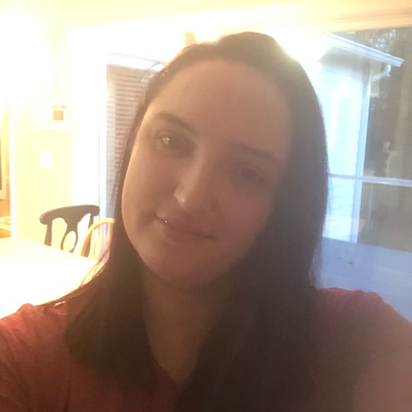 Meet your Posher, Whitney - Picture 1 of 1